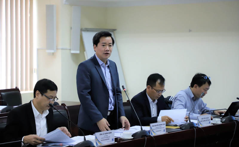 Ông Nguyễn Hoàng Linh, Phó Tổng cục trưởng Tổng cục Tiêu chuẩn-Đo lường-Chất lượng báo cáo công tác triển khai hoạt động Giải thưởng Chất lượng Quốc gia 2020. Ảnh: tcvn.gov.vn